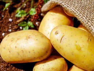 come sbarazzarsi della crosta sulle patate